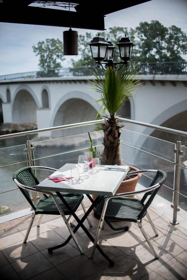 Hotel Restaurant Mon Auberge Lunel  Exteriér fotografie