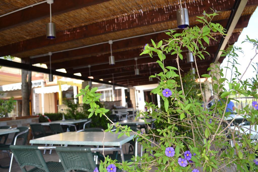 Hotel Restaurant Mon Auberge Lunel  Exteriér fotografie