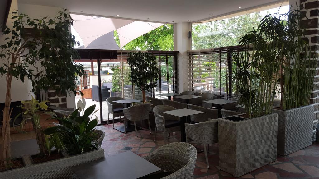Hotel Restaurant Mon Auberge Lunel  Exteriér fotografie